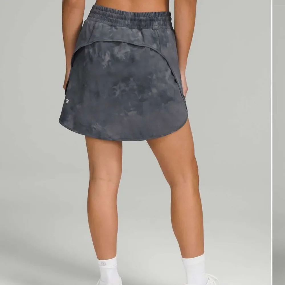 NWT LULULEMON Hotty Hot Skirt Skort Tie Dye DDPG Diamond Dye Pitch Grey 4 Long